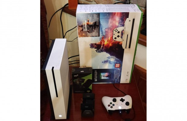 Elad Xbox ONE S 1TB Kedvez ron Kifogstalan llapotban!!!