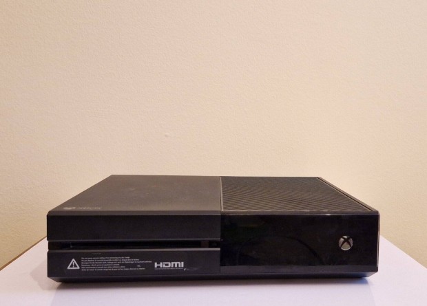 Eladó Xbox One 500gb Konzol