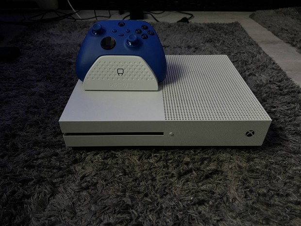 Elad Xbox One S