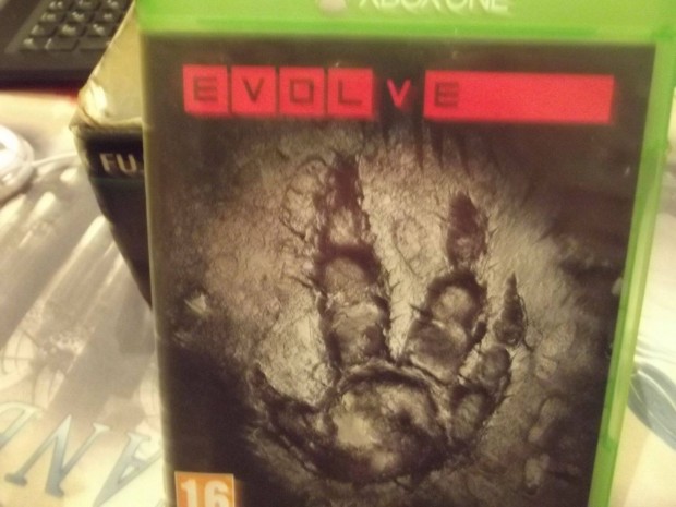 Elad Xbox One eredeti jtk : 246. Evolve ( karcmentes)