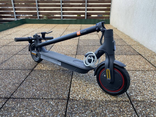 Elad Xiaomi Mi Electric Scooter Pro 2