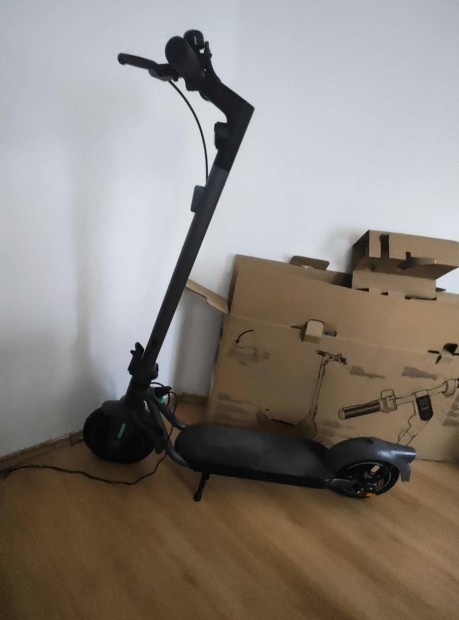 Eladó Xiaomi elektromos roller