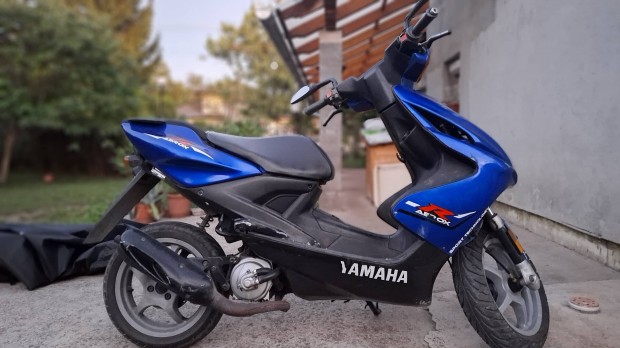 Elad Yamaha Aerox 50 2T robog