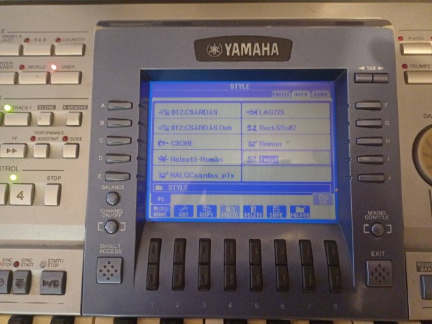 Elad Yamaha PSR 1500 profi szintetiztor 