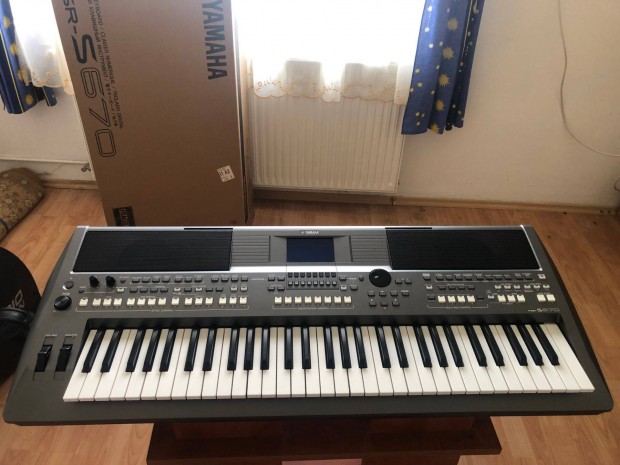 Elad Yamaha PSR-S670 szintetiztor