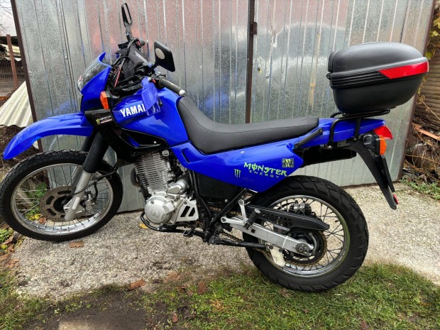 Elad Yamaha XT 600 hibtlan patika llapotban