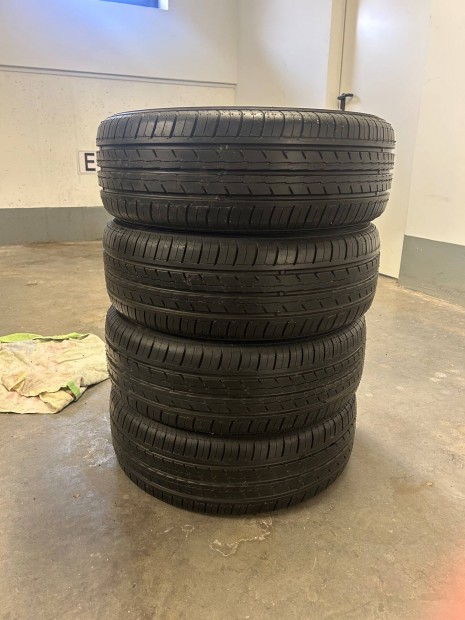 Eladó Yokohama 185/55 R16 nyári gumik