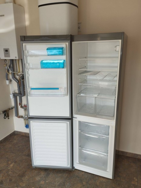 Eladó Zanussi Cbz340 kombinált hűtőszekrény ezüst-szürke színben