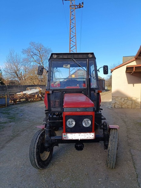 Elad� Zetor 6211