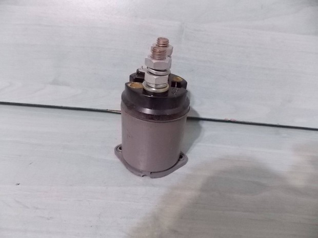 Elad� Zetor �nindit� m�gneskapcsol� �j (Magneton)