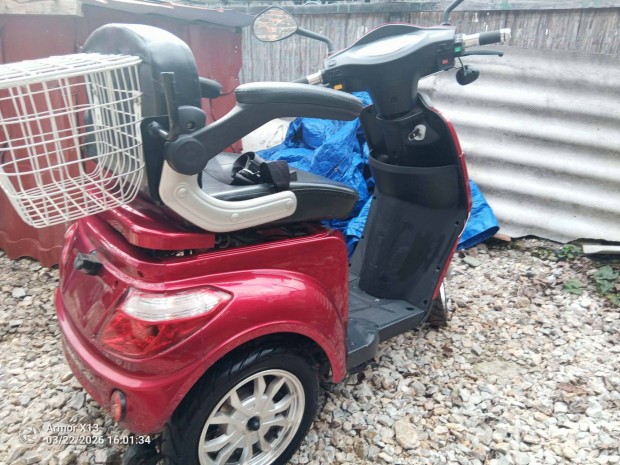 Elad� Ztech elektromos tricikli