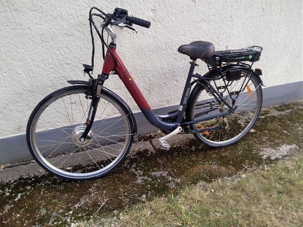 Eladó, 28" elektromos kerékpár gázkaros , jó akkuval!