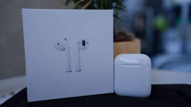 Elad! Airpods 2