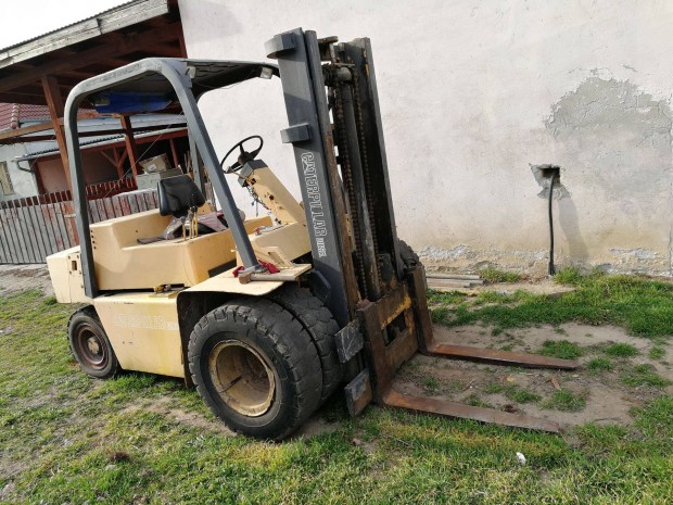 Elad�: Caterpillar 5.5T Targonca Perkins motoros er�g�p