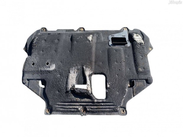 Elad! Ford focus mk3 als motor burkolat