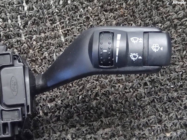 Elad! Ford kuga ablaktrl kapcsol