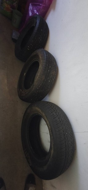 Elad�! Haszn�lt t�li gumiabroncs!