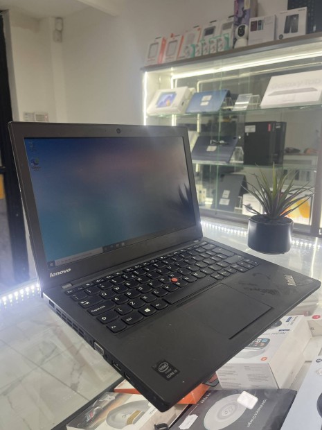 Elad! Lenovo Thinkpad X240