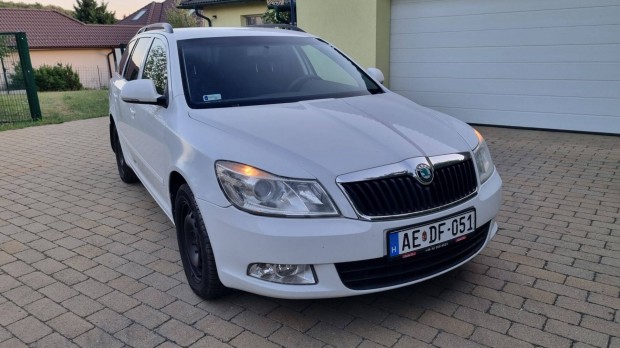 Eladó! Skoda Octavia Combi 1.6 CR TDI Elegance