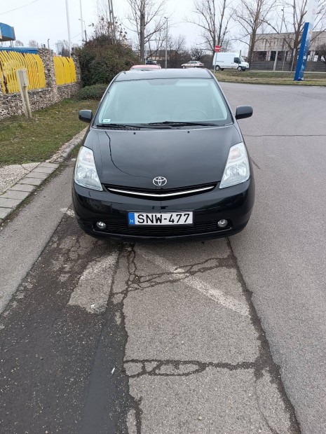 Elad�. Toyota Prius 1.5 Hibrid!!