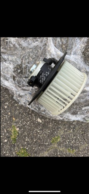 Elado! j ft motor Dyna Toyota