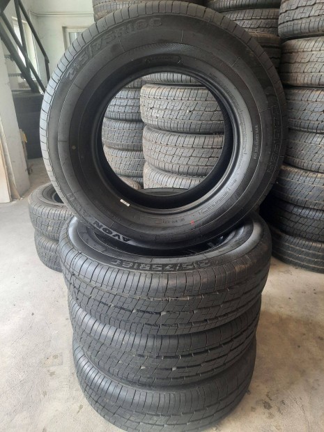 Eladó! Újszerű,DEMO 215/75R16C Cooper Avon AV11 nyári gumi
