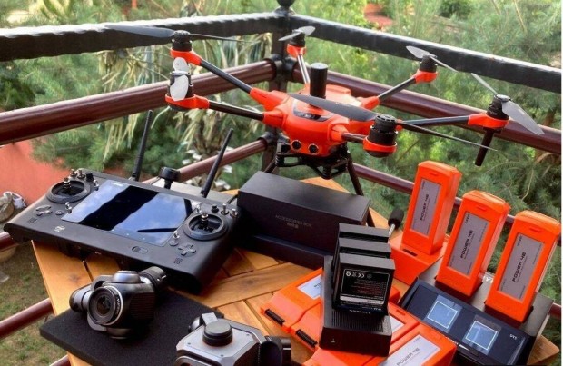 Eladó: Yuneec H520E RTK Drón + prémium üzleti rendszerrel