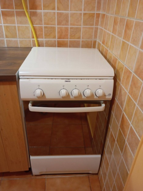 Eladó - Zanussi Zcg 554G tűzhely