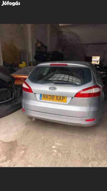 Elad, gyri Ford Mondeo Mk4 Csomagtr Ajt