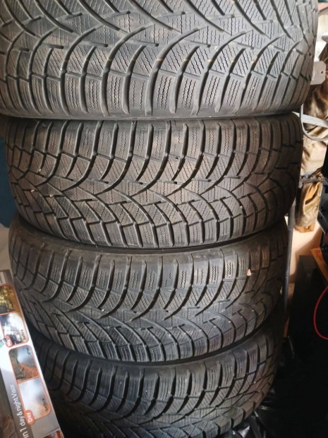 Elad�, haszn�lt t�li gumi. 205/50/16 os. 3 telet haszn�lt!