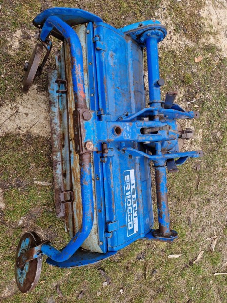 Elad�  talajmar�