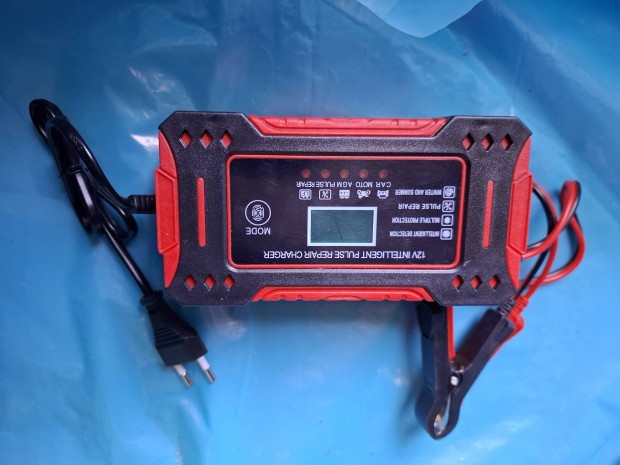 Elad�  �j  akuml�tort�lt�