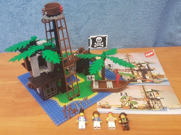 Elad a Lego 6270 "Tiltott sziget" kszlet