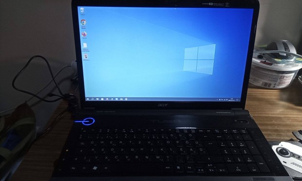 Elad a kpeken lthat Acer 17.3"col LED laptop
