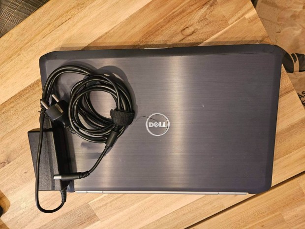 Elad a kpeken lthat Dell Laptop!