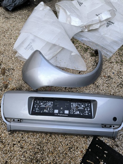 Elad a kpeken lthat Smart Forfour hts lkhrt 