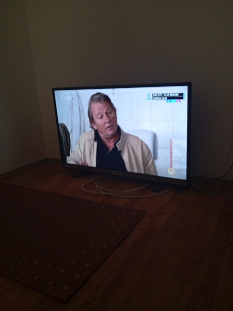 Elad a kpen lthat 106 cm grundig tv