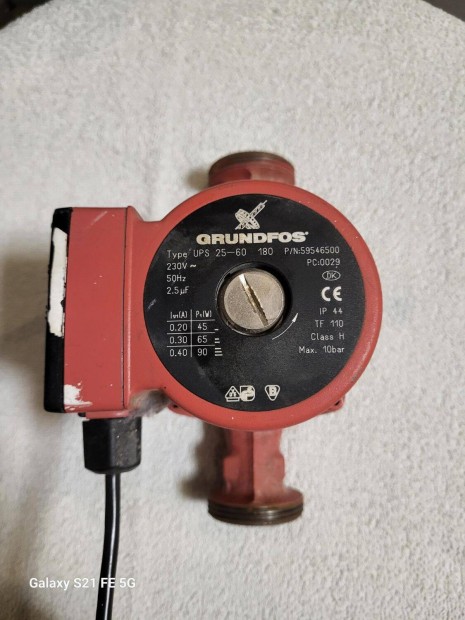 Elad a kpen lthat Grundfos 25-60 180 tpus szivatty