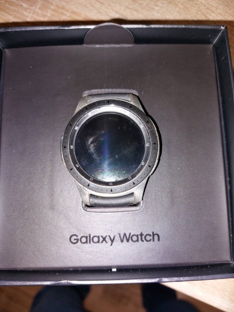 Elad a kpen lthat Samsung Galaxy Watch okosora.