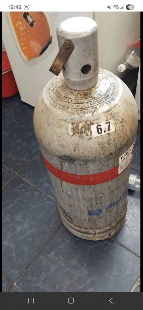 Eladó a képen látható Üres PB.gáz palack