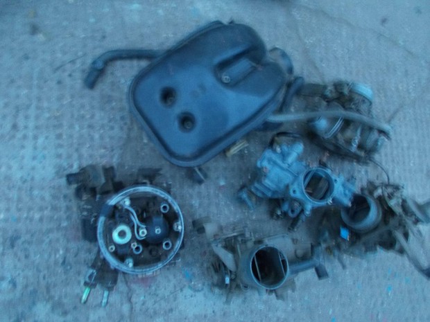 Elad a kpen lthat aut alkatrsz csomag