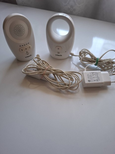 Eladó a képen látható bébi őr Vtech márka