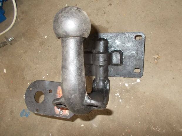 Elad a kpen lthat bontott von horog j llapotban 2 szm