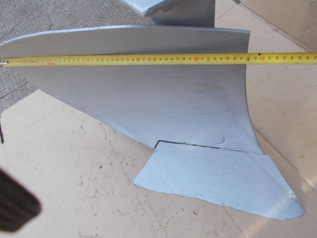 Elad� a k�pen l�that� ekefej mez�gazdas�gi g�phez j� �llapotban