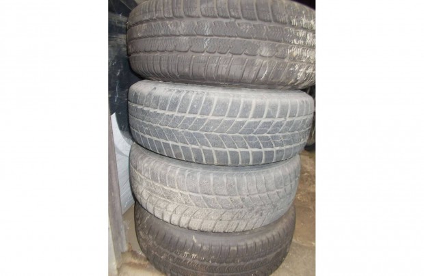 Elad a kpen lthat golf 1.4 benzines 13 colos lemezfelni gumival