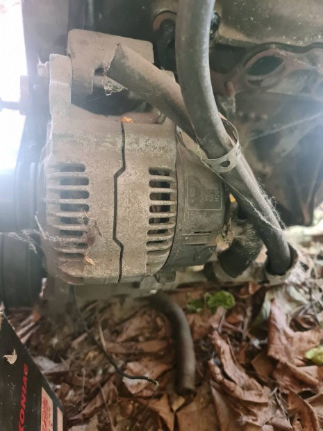 Elad a kpen lthat golf 1.4 benzines genertor