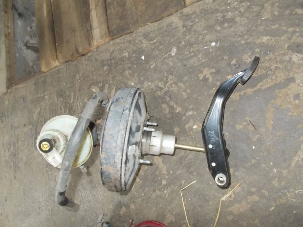 Elad a kpen lthat golf 3 1.4 benzines ffkhenger rsegtvel