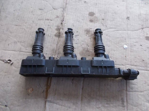 Elad a kpen lthat gyjt traf alkatrsz 4 szm