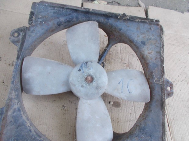 Eladó a képen látható hőtő ventilátor 16 számú