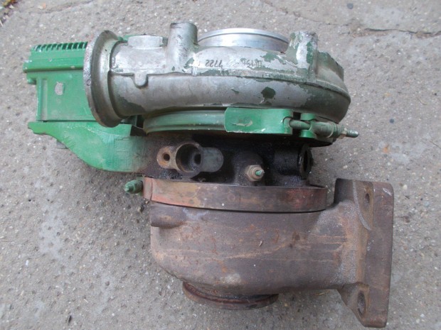 Eladó a képen látható john deere traktor turbó